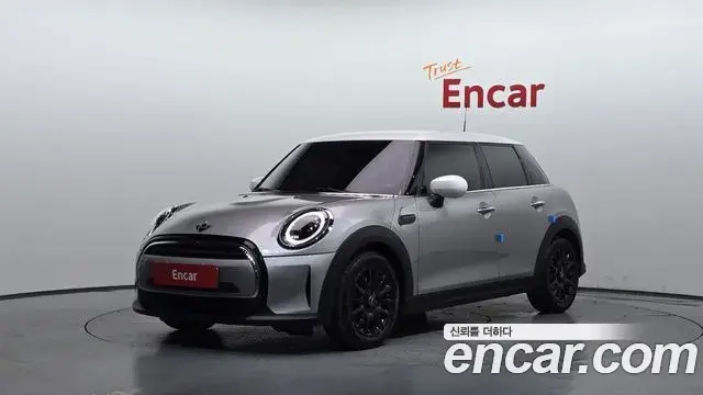 Mini Cooper 5Door Classic Third Generation 2024