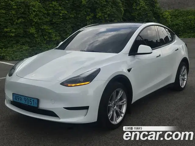 Tesla Model Y RWD 2024