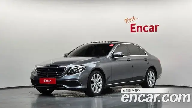 Mercedes-Benz E-Class E300 4MATIC Exclusive 2020