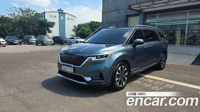 Kia Carnival Gasoline 7-Seater Signature 2021