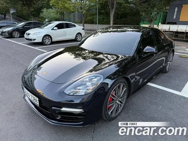 Porsche Panamera 4.0 GTS 2019