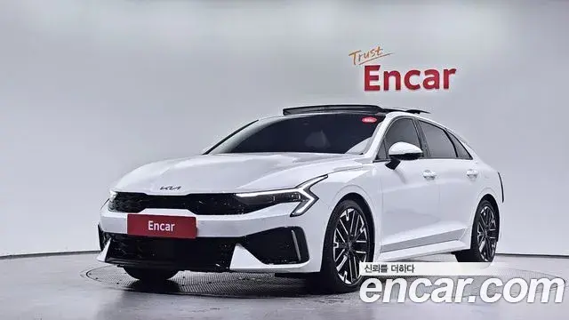 Kia K5 1.6 Turbo Signature 2025