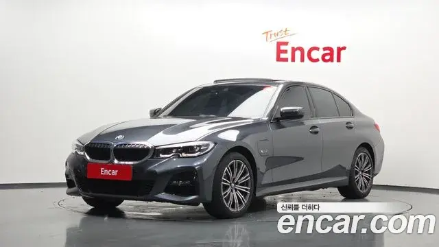 BMW 3-Series 320e M Sports 2022