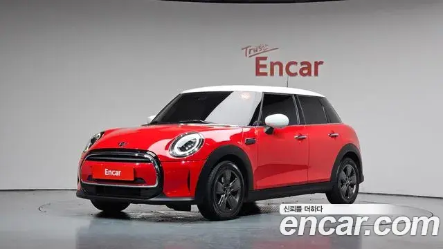Mini Cooper 5Door Classic Third Generation 2021