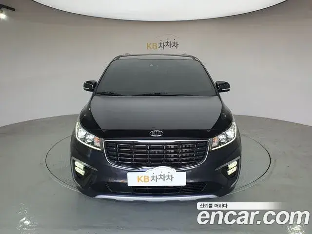 Kia Carnival 9-Seater Noblesse Special 2019