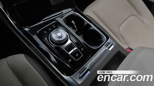 Kia Carnival Gasoline 7-Seater Signature 2023 — фото 9