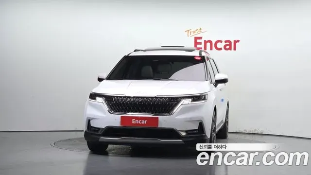 Kia Carnival Gasoline 7-Seater Signature 2023 — фото 3