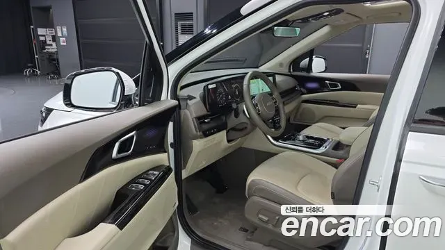 Kia Carnival Gasoline 7-Seater Signature 2023 — фото 10
