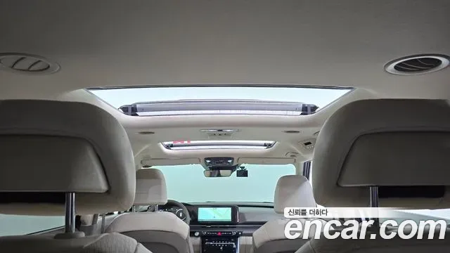 Kia Carnival Gasoline 7-Seater Signature 2023 — фото 31