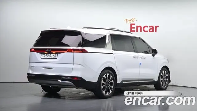 Kia Carnival Gasoline 7-Seater Signature 2023 — фото 2