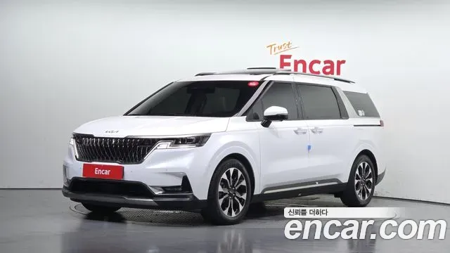 Kia Carnival Gasoline 7-Seater Signature 2023