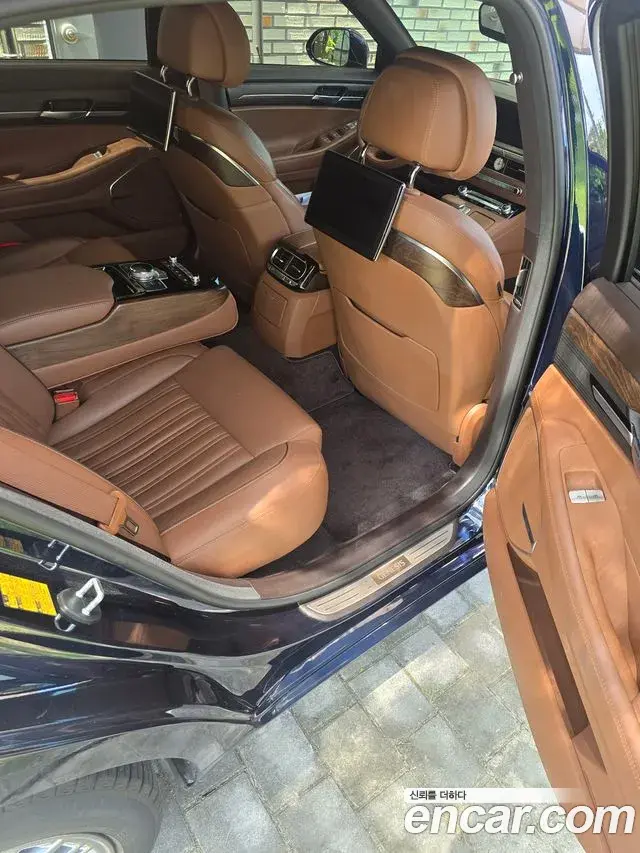 Genesis G90 3.8 AWD Premium Luxury 2020