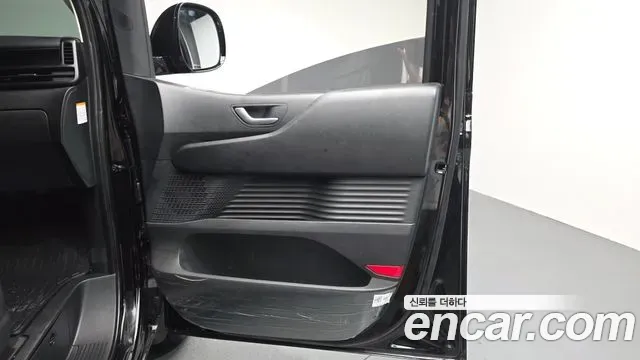 Hyundai Staria HEV 1.6T Cargo 2-Seater Modern 2026 — фото 24