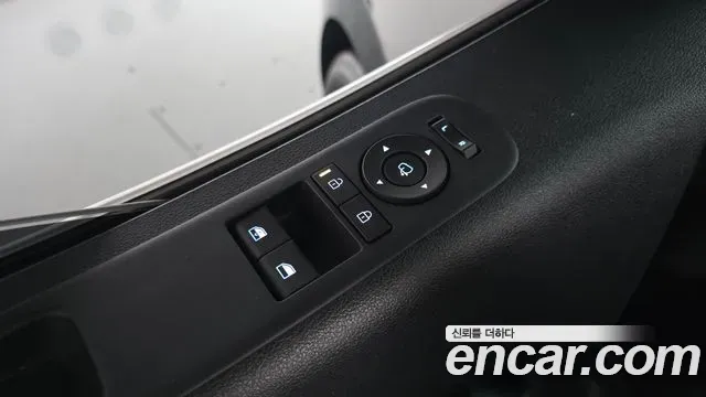 Hyundai Staria HEV 1.6T Cargo 2-Seater Modern 2026 — фото 30