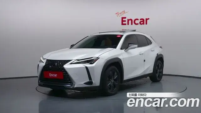 Lexus UX 2.0 2WD 2021