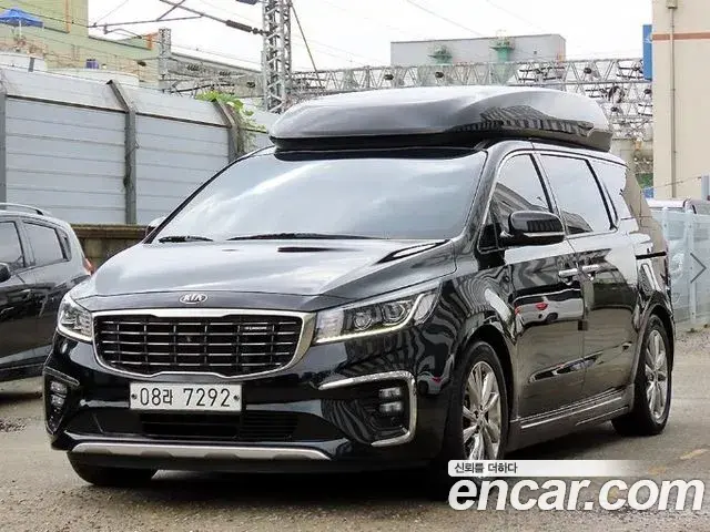 Kia Carnival 9-Seater Hi-Limousine Noblesse Special 2019