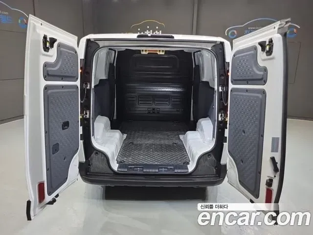 Kia PV5 Cargo Long Long Range Basic 2026 — фото 20