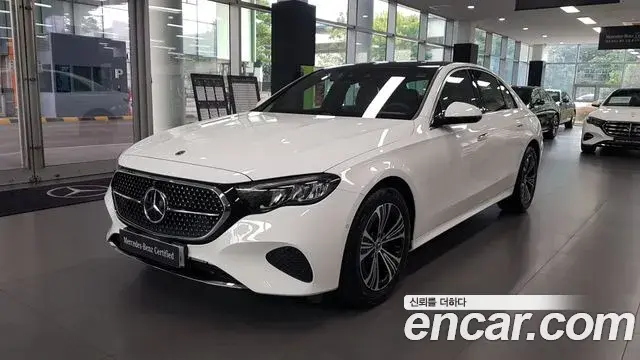 Mercedes-Benz E-Class E200 Avantgarde 2025