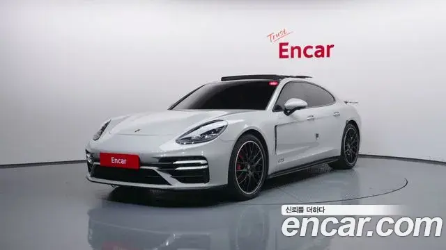 Porsche Panamera 4.0 GTS 2021