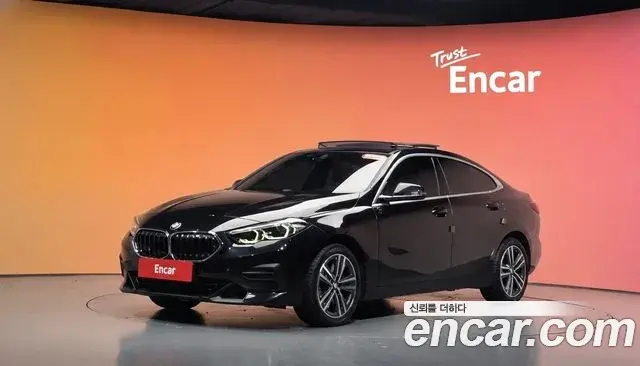 BMW 2-Series 220i Advantage 2021