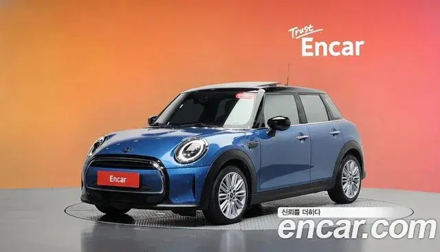 Mini Cooper 5Door Classic Plus Launch Pack Third Generation 2021