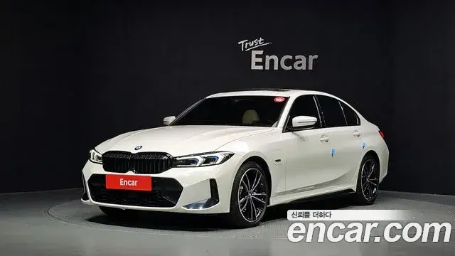 BMW 3-Series 330e M Sport 2023
