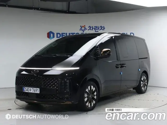 Hyundai Staria 4WD Lounge 9-Seater Inspiration 2023