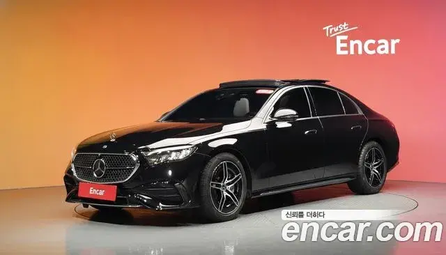 Mercedes-Benz E-Class E200 AMG Line 2025
