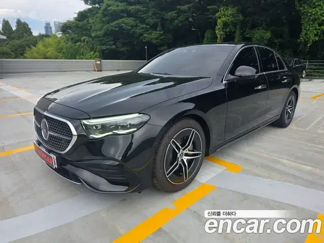 Mercedes-Benz E-Class E300 4MATIC AMG Line 2026
