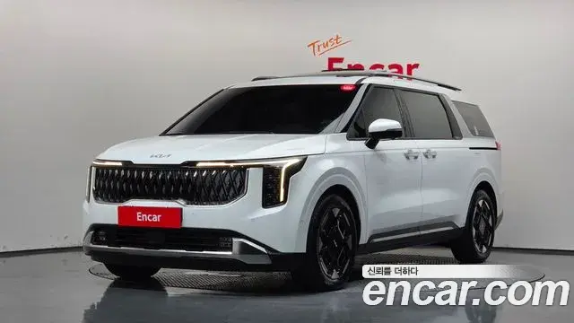 Kia Carnival HEV 9seater Signature 2024