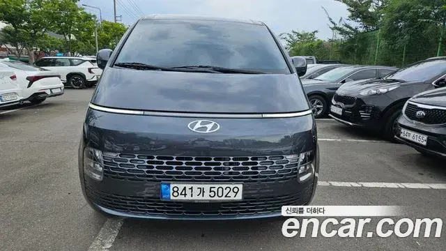Hyundai Staria Cargo 5-Seater Modern 2022