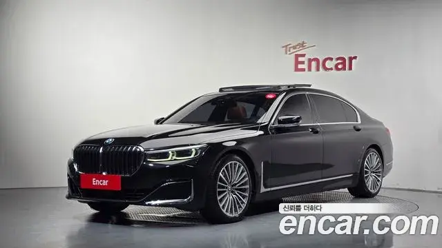 BMW 7-Series 740Li xDrive Design Pure Excellence 2022