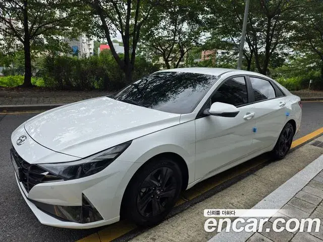 Hyundai AVANTE 1.6 Modern 2022