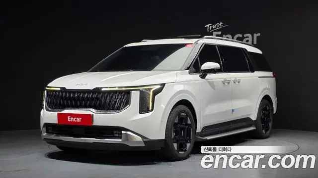 Kia Carnival HEV 9seater Signature 2024