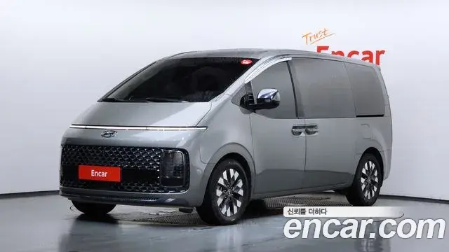 Hyundai Staria 4WD Lounge 9-Seater Inspiration 2022