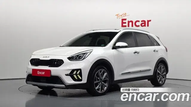 Kia Niro 1.6 HEV Signature 2021
