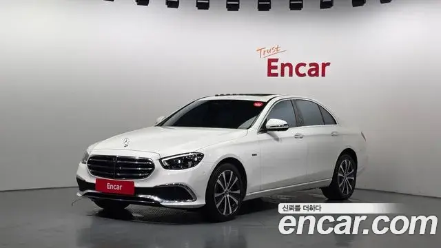 Mercedes-Benz E-Class E300e 4MATIC Exclusive 2021