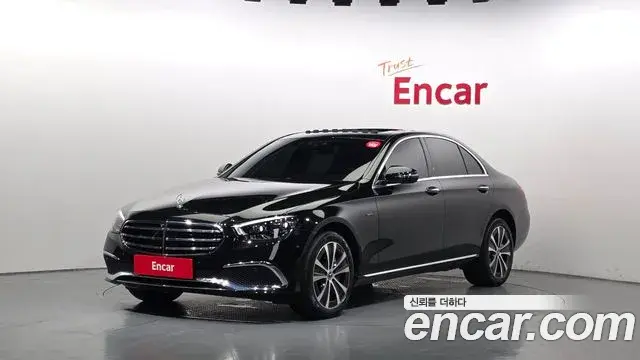Mercedes-Benz E-Class E300e 4MATIC Exclusive 2021