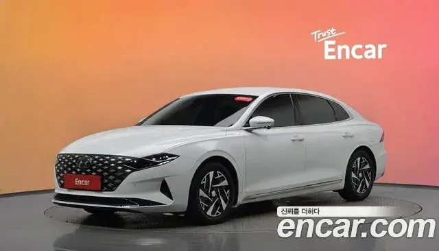 Hyundai Grandeur Le Blanc 2022