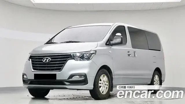 Hyundai Starex Van 3-Seater Smart 2021