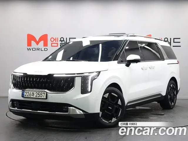 Kia Carnival HEV 9seater Signature 2024