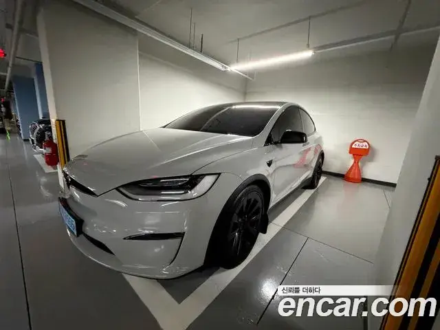 Tesla Model X Plaid 2023