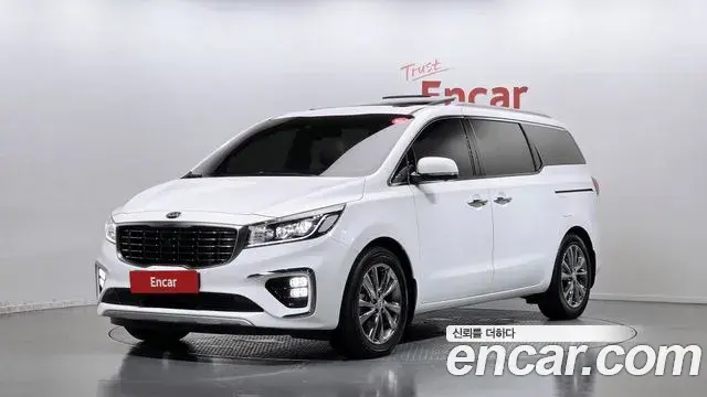 Kia Carnival 7-Seater Limousine President 2019