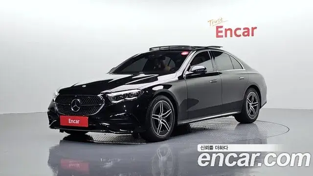 Mercedes-Benz E-Class E300 4MATIC AMG Line 2025