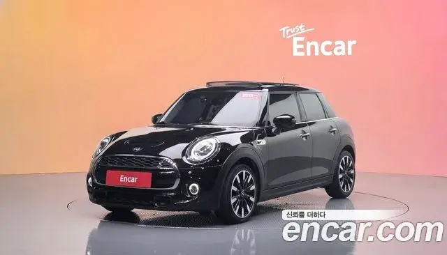 Mini Cooper 5Door HIGH 3rd 2020