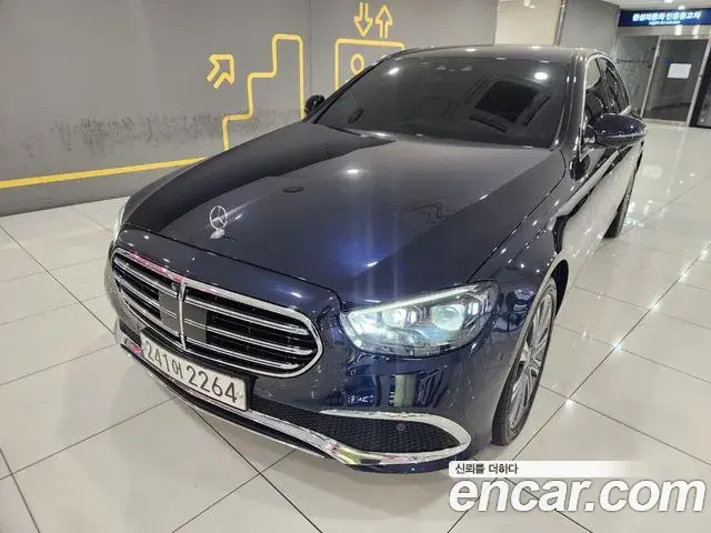 Mercedes-Benz E-Class E300e 4MATIC Exclusive 2022