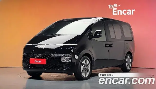 Hyundai Staria HEV 1.6 Tourer 11-Seater Modern 2025