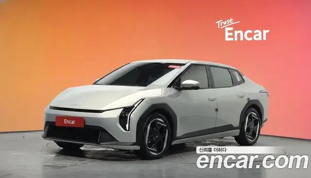 Kia EV4 Long Range 2WD Earth 2025