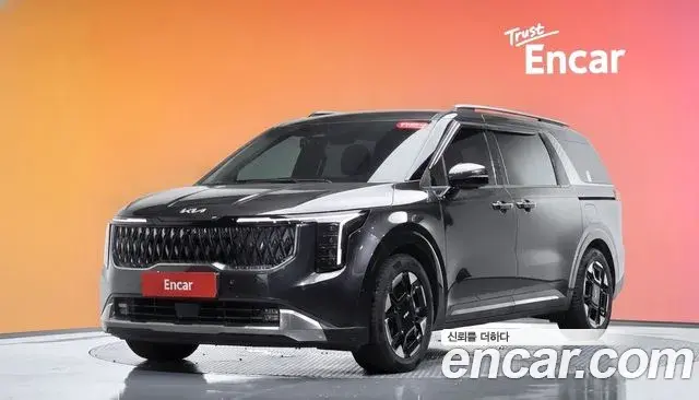 Kia Carnival Diesel 9-Seater Noblesse 2024