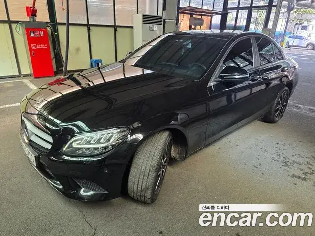 Mercedes-Benz C-Class C200 2019